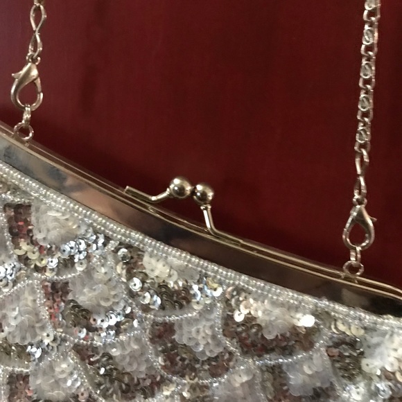 Sequin Sparkly Evening Bag Barely Used Clutch - Picture 3 of 4